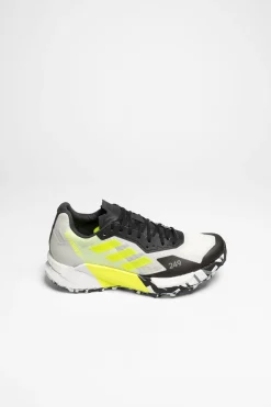 Wanderschuhe|Trailrunningschuhe>adidas Terrex Agravic Ultra Damen (Schwarz/Weiß)